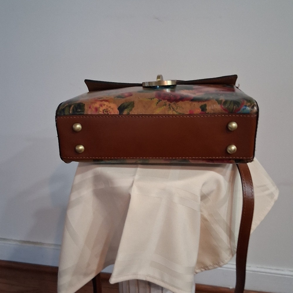 Patricia Nash crossbody Bag - Picture 3 of 9